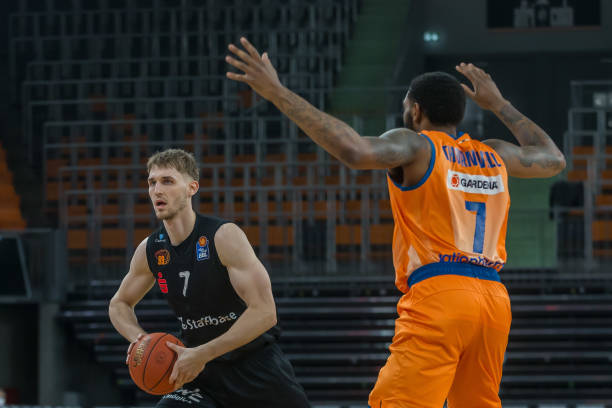 成为后来者 成为后来者