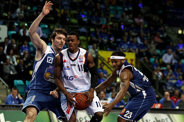 分析他们的 分析他们的